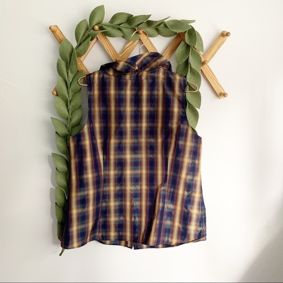 Lafayette 148 Clarissa Plaid Sleeveless Shirt - Picture 4 of 8